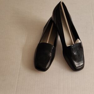 NEW Enzo Angiolini Classic Black Leather Loafers